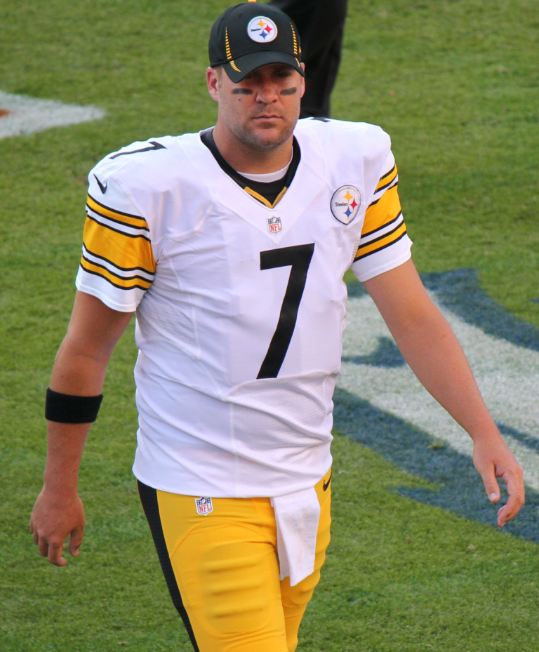 Ben_Roethlisberger_2012_September
