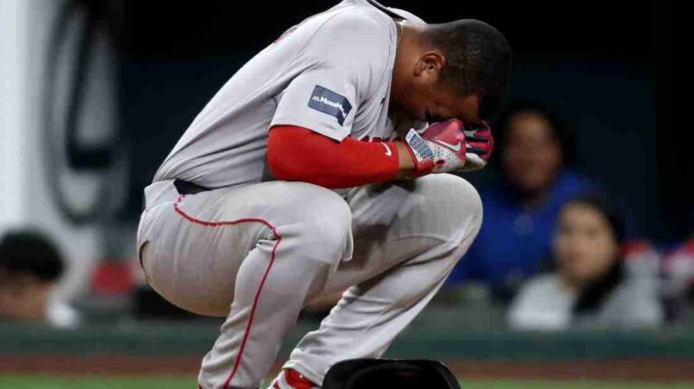 Red-Sox-Bad-News-Rafael-Devers-Spring-Training