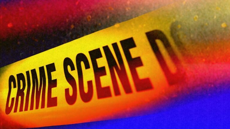 Police-lights-crime-scene-police-tape-2-AP_GB